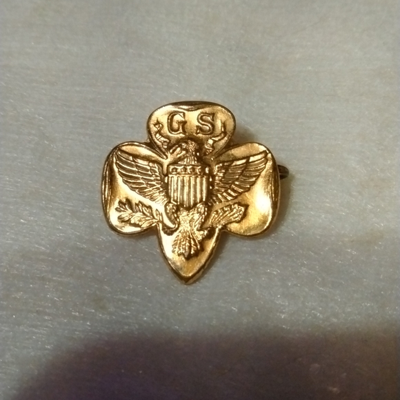 girl scout Accessories Vintage Girl Scout Pin Gold Tone 653 Poshmark